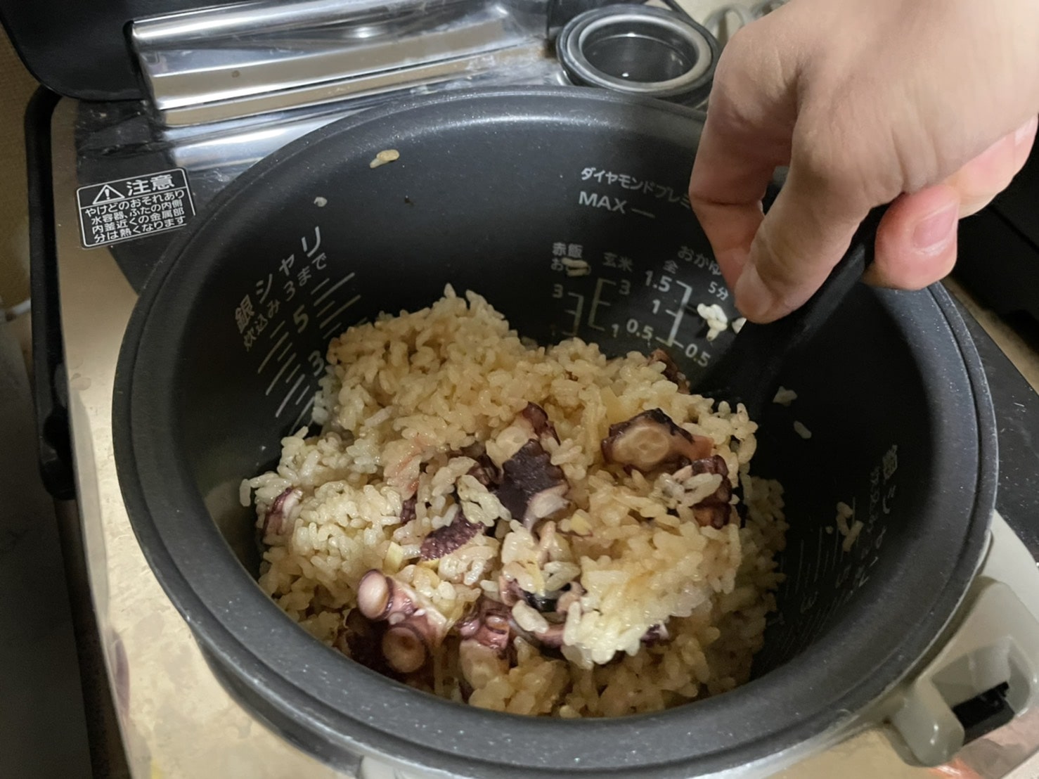 【簡単】「タコ飯」のレシピ・作り方について【手抜きの方法で紹介】 - BASS ZERO